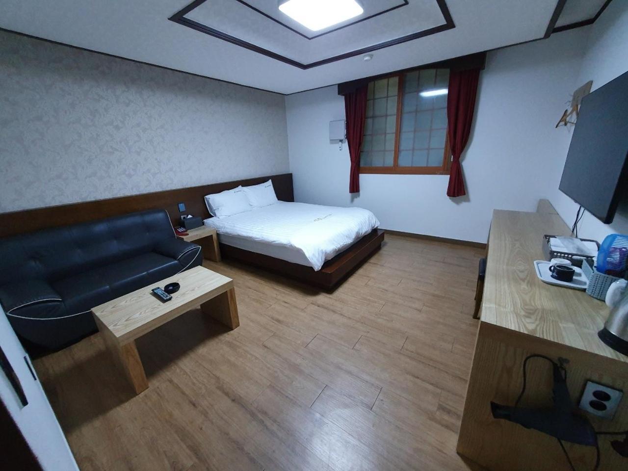 Cf Motel Jeju Extérieur photo